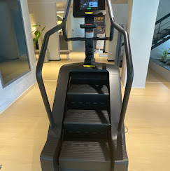 SCORE  HEALTH FITNESS CLUB