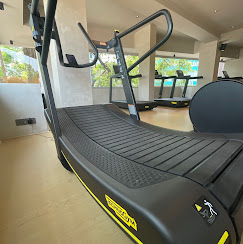 SCORE  HEALTH FITNESS CLUB