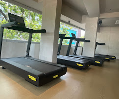 SCORE  HEALTH FITNESS CLUB